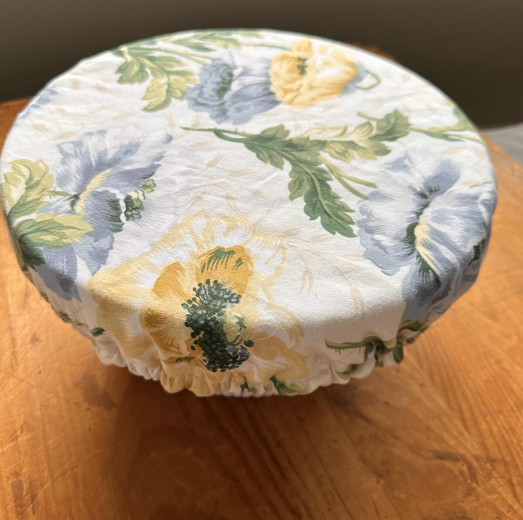 achetez des couvre bols faits a la main en ligne a partir de tissus vintage recycles et reutilises par wild bluebell homestead 4