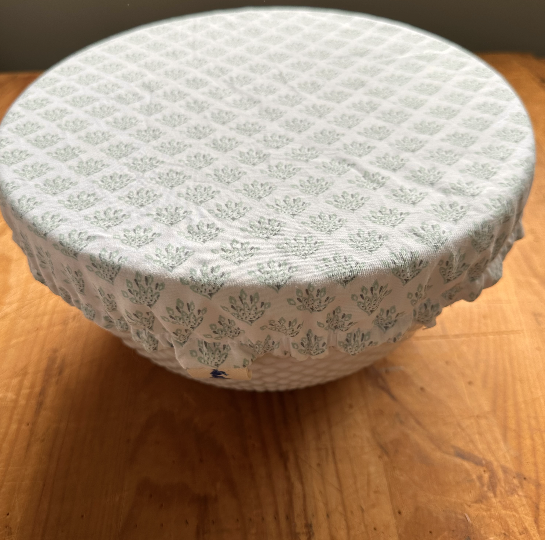 compra cubiertas para tazones hechas a mano en linea con telas vintage recicladas y reutilizadas por wild bluebell homestead 4