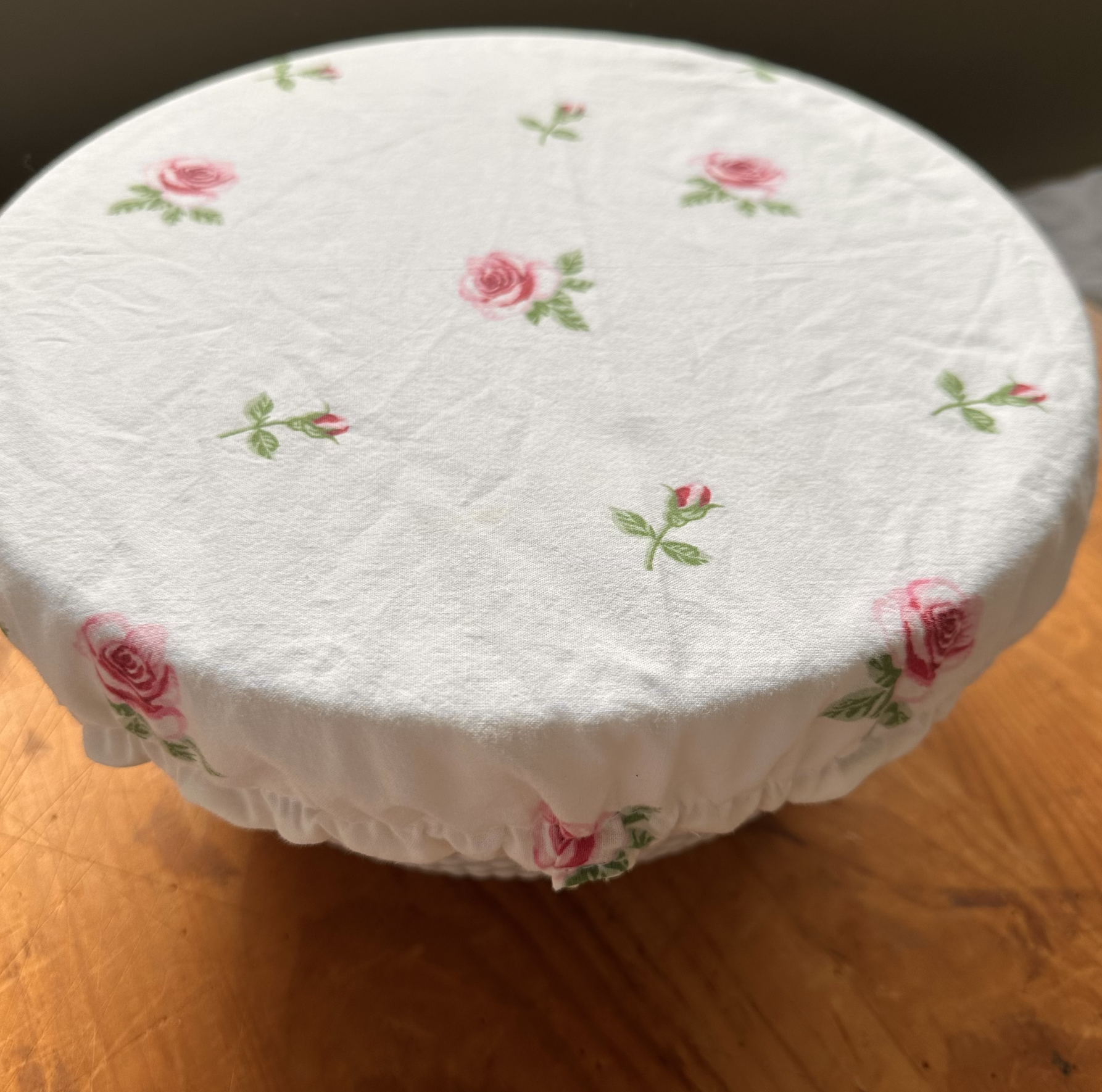 compra cubiertas para tazones hechas a mano en linea con telas vintage recicladas y reutilizadas por wild bluebell homestead 7